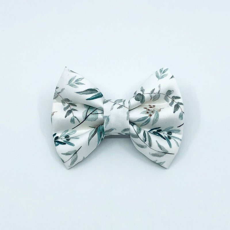 "Eucalyptus" Bow Tie / Sailor Bow